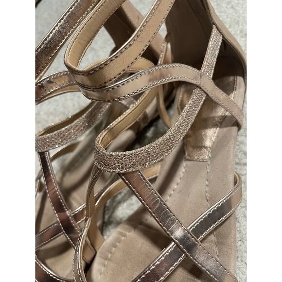 Marc Fisher Womens 8 M Bambi Metallic Back Zip Strappy Sandal rose Gold flats - Picture 10 of 12
